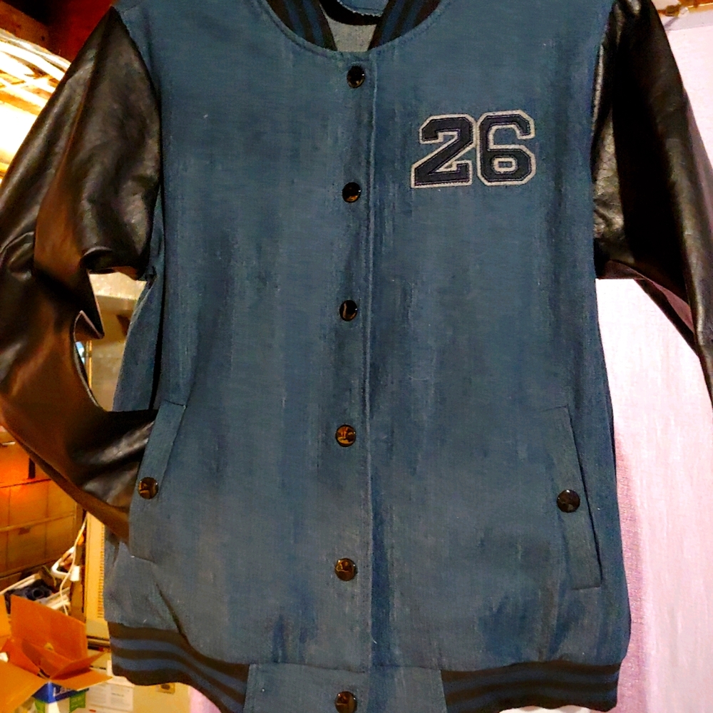 Cute denim style bomber